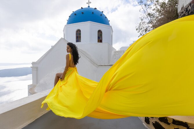 Santorini 2hrs Flying Dress Photoshoot With Transportation - Included Transportation and Accessibility