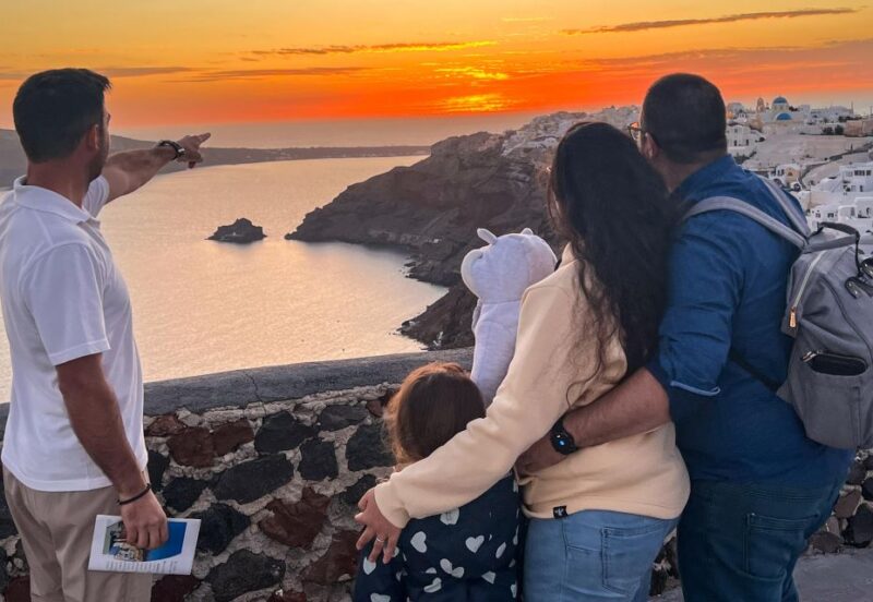 Santorini 3-Hour Top Sights Private Tour by Local - Itinerary Overview