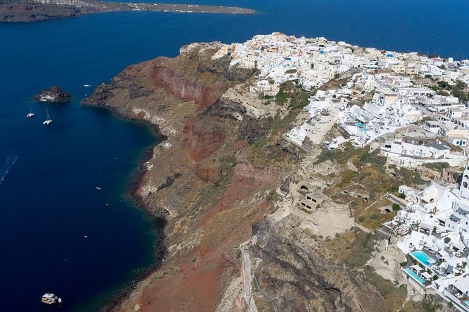 Santorini 30min Helicopter Tour - Experiencing Iconic Views