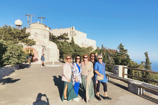 Santorini 4 Hours Private Tour : Visit All the Hotspots - Stroll Through Picturesque Narrow Streets