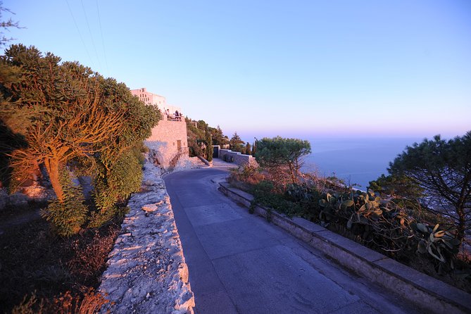 Santorini 5 Hour Custom Private Sightseeing Tour - Scheduling and Accessibility