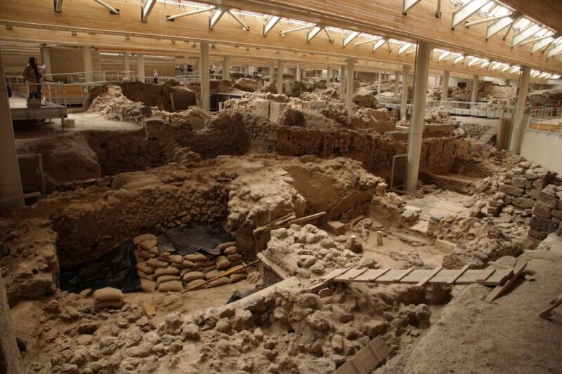 Santorini: Akrotiri Entry Ticket and Audio Guide - Key Points