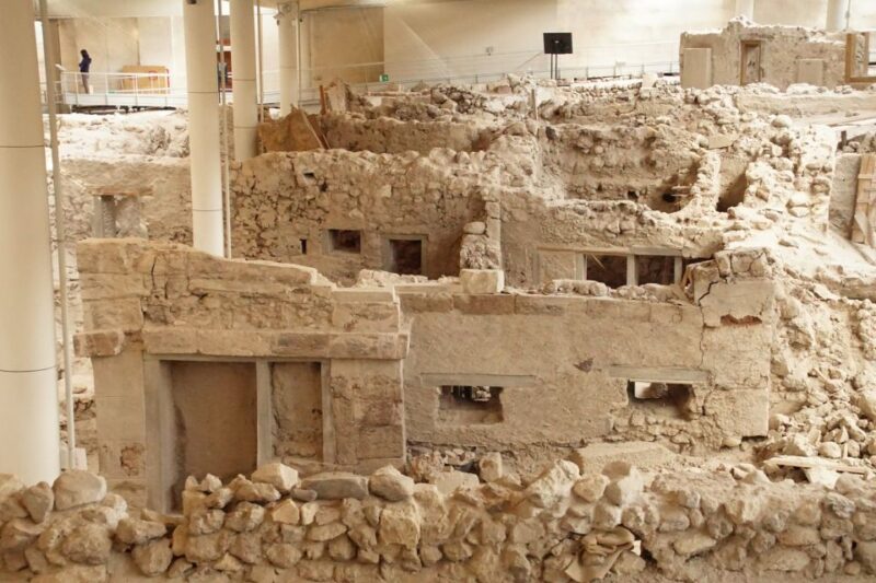 Santorini: Akrotiri Entry Ticket and Audio Guide - Exploring the Archaeological Site