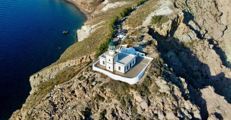 Santorini: Akrotiri Excavation, Megalochori, & Beaches Tour - Experience Details