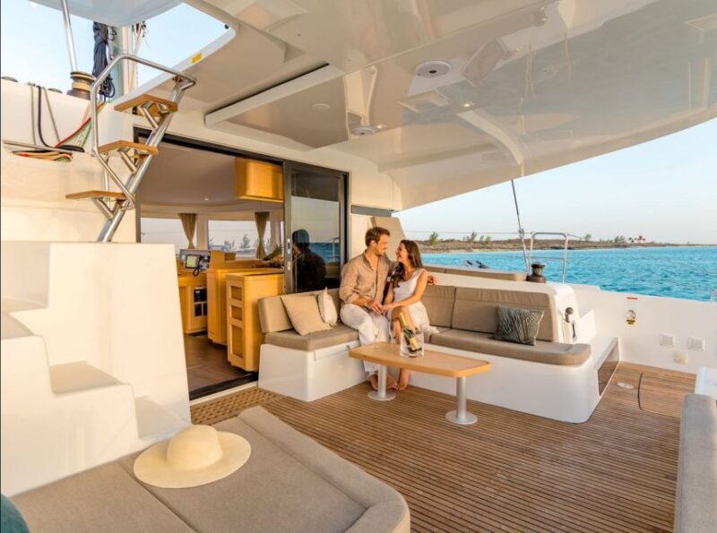 Santorini: All-Inclusive Private Luxury Catamaran Cruise - Exploring the Volcanic Calderas