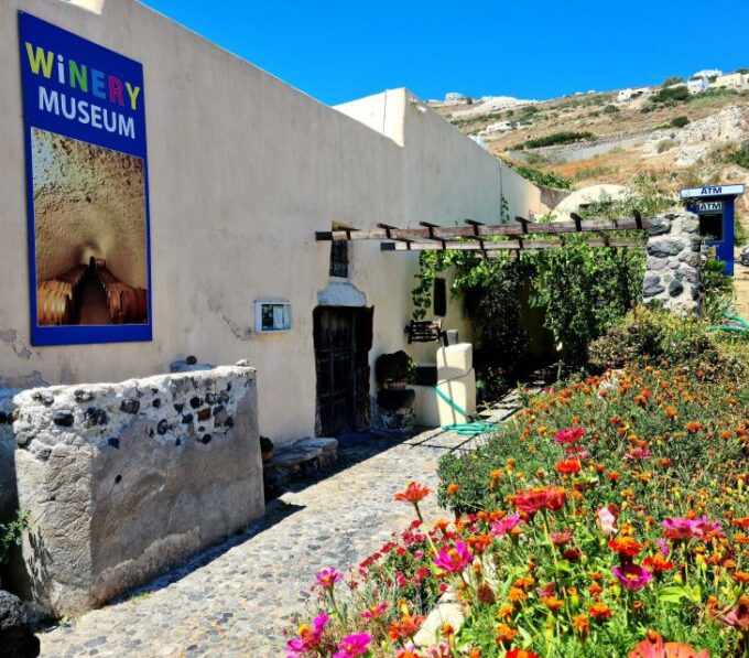 Santorini: Authentic Private Wine Tasting Tour - Recommended Attire