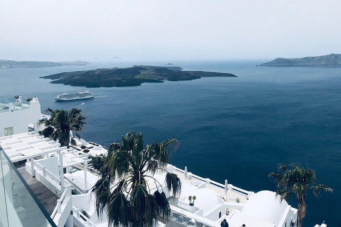 Santorini Bliss: Discover the Charms of the Southern Delight - Traveler Experience