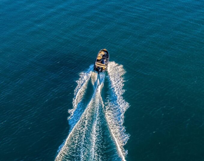 Santorini Boat Rental -License Free- - Be a Captain for a Day