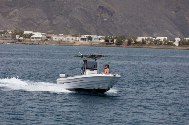Santorini: Boat Rental With License - Inclusions