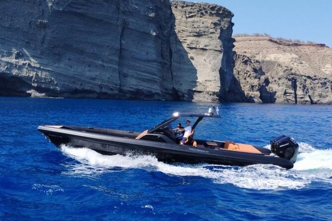 Santorini Caldera: Private Cruise With Speed Boat & Open Bar - Pickup and Accessibility