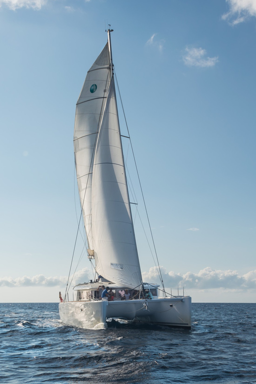 Santorini: Caldera Sailing Tour With Lunch - Key Points