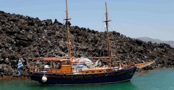 Santorini Caldera: Sunset Cruise With Dinner - Frequently Asked Questions