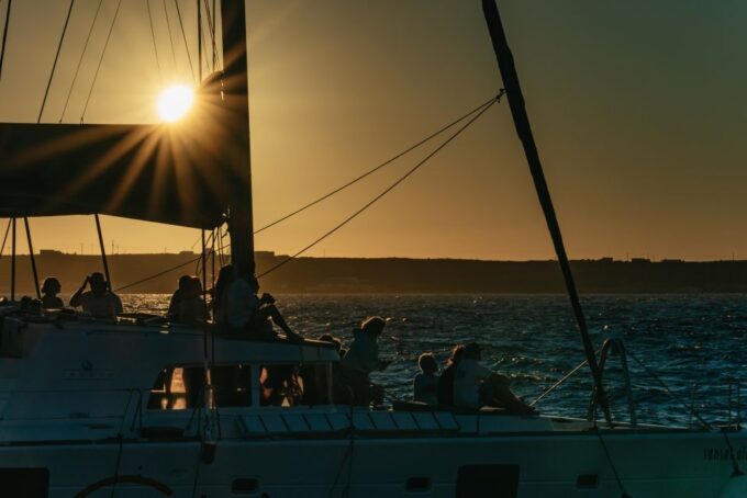 Santorini: Catamaran Caldera Cruise With Meal and Drinks - Cancellation Policy