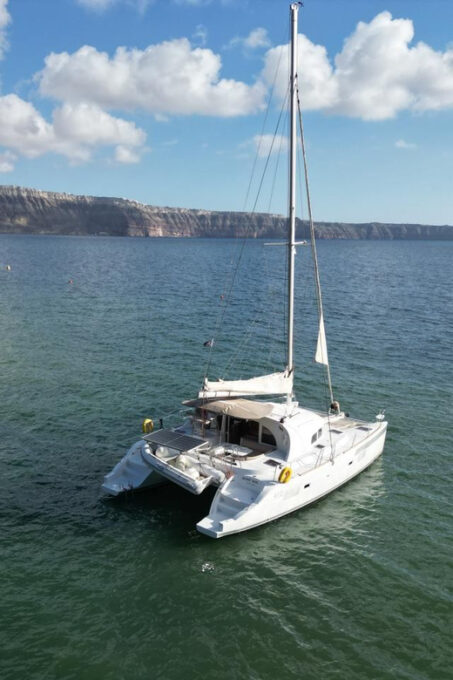 Santorini: Catamaran Cruise With Greek BBQ and Drinks - Meeting Point and Departure