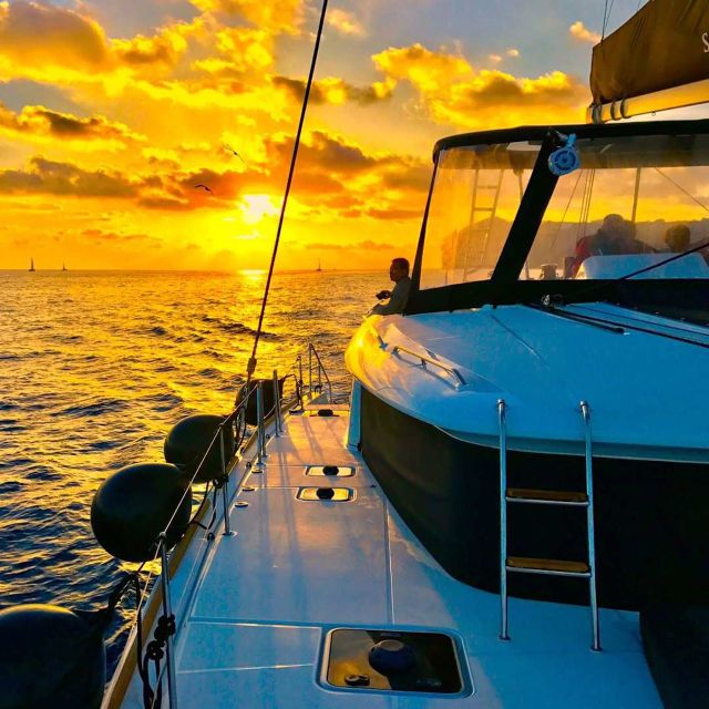 Santorini: Catamaran Cruise With Meal & Open Bar - Delicious Meal Options