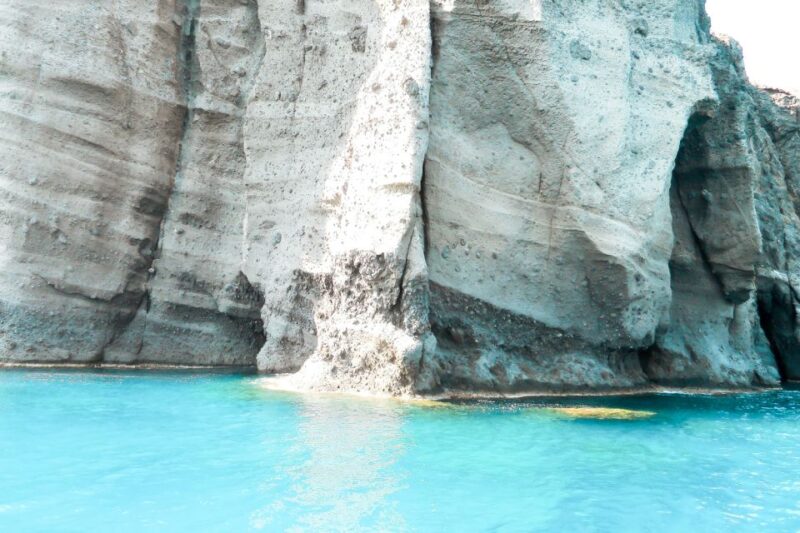 Santorini: Catamaran Tour With BBQ Meal and Unlimited Drinks - Key Points