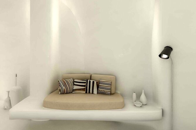Santorini: Couples Massage With Wine, Fruits & Day Pool Access - Customer Reviews Analysis