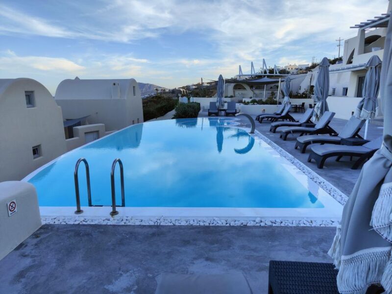Santorini: Couples Massage With Wine, Fruits Day Pool Access - Convenient Booking and Cancellation Policy