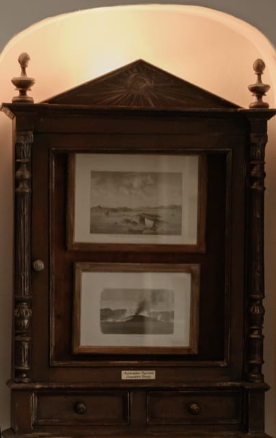 Santorini: Create & Exhibit Your Art at Santa Croce Villa - Bespoke Events and Art Classes