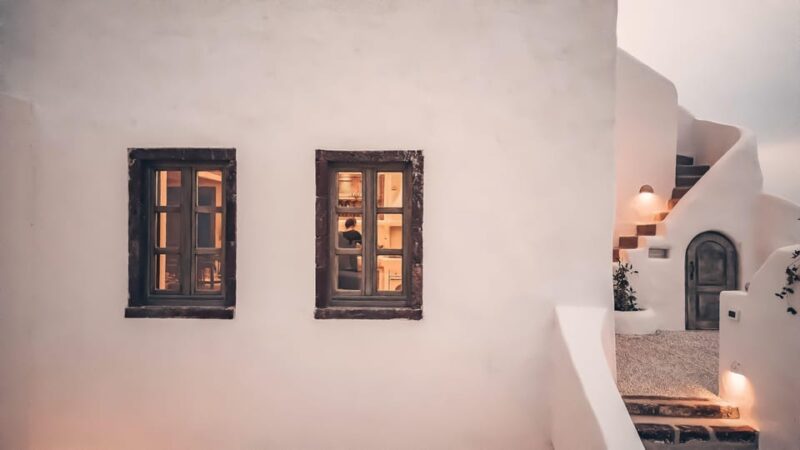 Santorini: Create & Exhibit Your Art at Santa Croce Villa - Accommodation for Artists