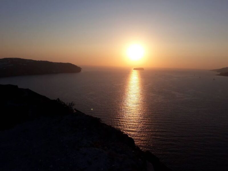 Santorini: Day or Sunset Picnic - Exploring the Organic Vineyard