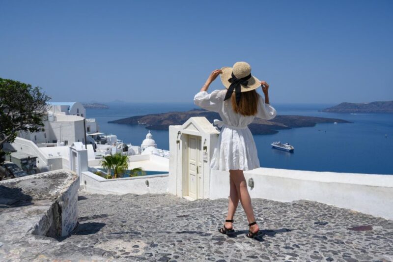 Santorini : Discover With Locals - Small Group Half-Day Tour - Oia: Caldera and Blue Domes