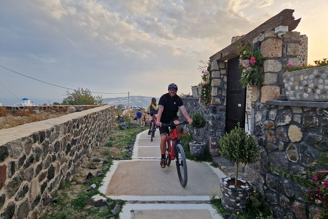 Santorini: E-Bike Tour Experience - E-Bikes Facilitate Island Navigation