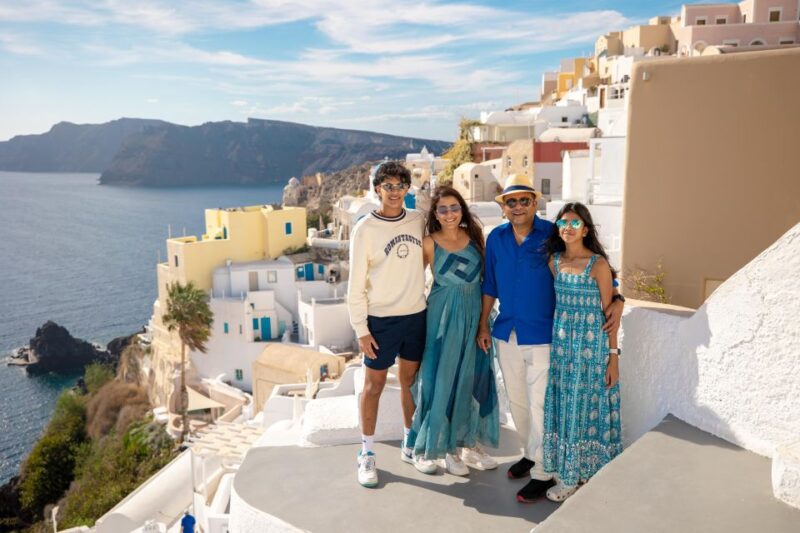 Santorini Family Photoshoot (Oia Village) - Pricing Information