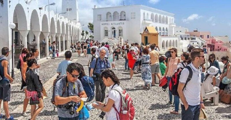 Santorini: Fira Town Walking Tour With Wine Tasting - Activity and Duration