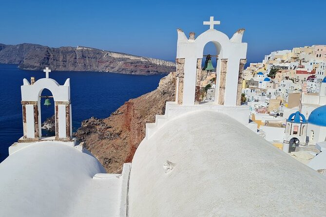 Santorini First-Time Guests Private Tour Sightseeing, Excavetions & Wine Testing - Indulging in Santorinis Renowned Wines