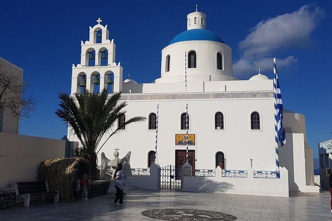 Santorini First-Time Guests Private Tour Sightseeing, Excavetions & Wine Testing - Learning About the Islands Unique History