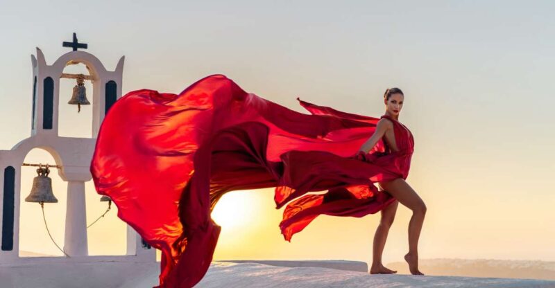 Santorini: Flying Dress © Photoshoot Express Package - Photoshoot Experience