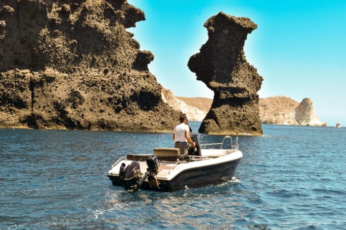 Santorini: Full-Day Licence-Free Boat Rental With 30/50hp - Pricing and Availability
