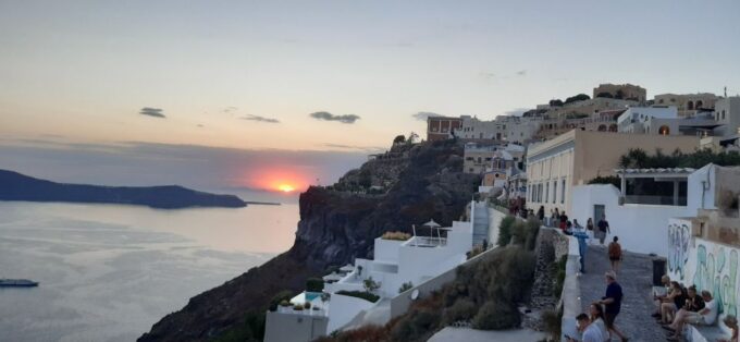 Santorini: Full-Day Private Tour With a Luxury Minibus - Frequently Asked Questions