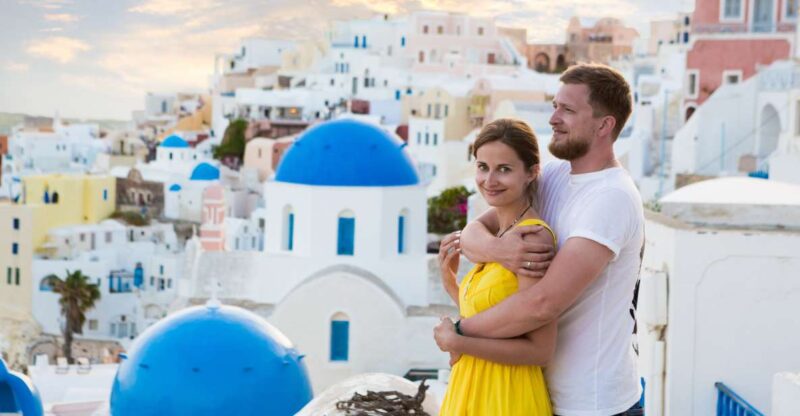 Santorini Full-Day Tour From Heraklion - Exploring the Red Beach