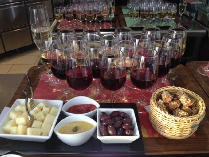 Santorini: Guided Tour to 3 Wineries With Wine Tastings - Getting the Most From the Tour