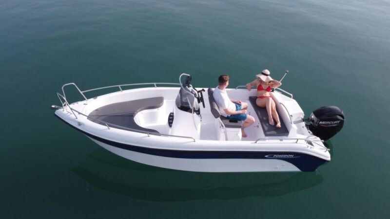 Santorini: Half-Day Boat Rental Without License - Exploring the Caldera