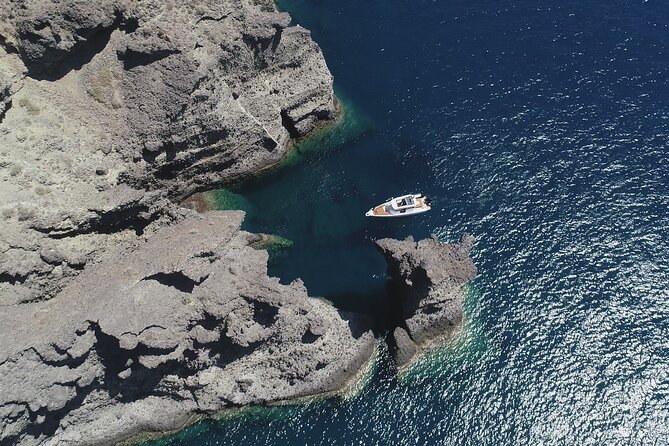 Santorini Half Day Motorcruiser Private Cruise Incl. Meal,Drinks &Free Transport - Inclusions and Services