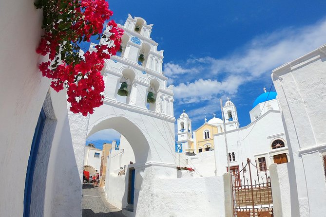 Santorini Highlights and Wine Tasting Private Tour - Exploring the Picturesque Oia