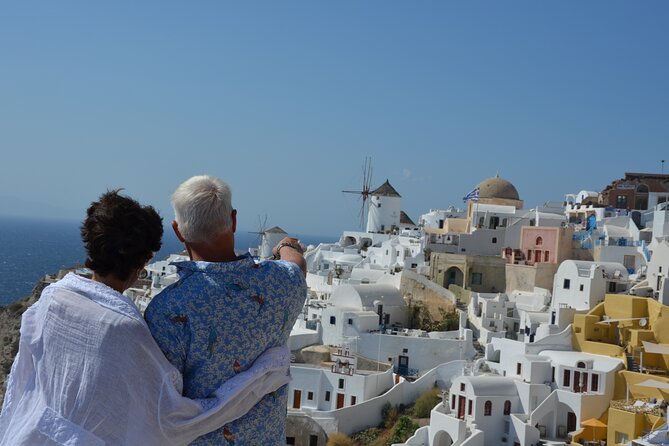 Santorini Highlights Small-Group Tour With Wine Tasting From Fira - Charming Villages of Oia, Pyrgos, and Megalochori