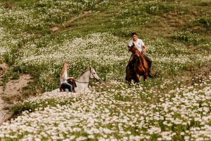 Santorini: Horseback Riding Experience in Volcanic Landscape - Panoramic Views From the Hill