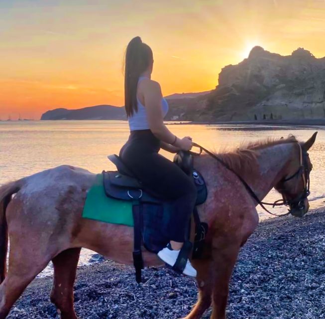 Santorini: Horseback Riding Tour on the Beach 1.5 Hours - Scenic Horseback Riding