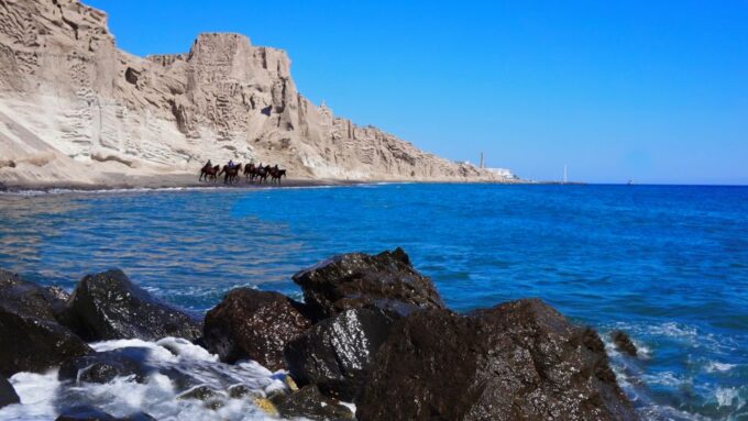 Santorini: Horseback Riding Tour on the Beach 1.5 Hours - How to Get There