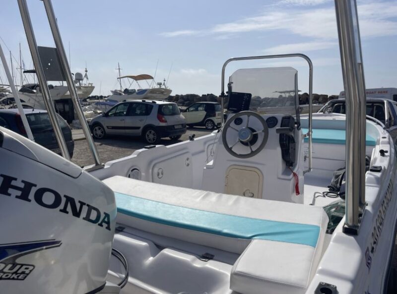 Santorini: License-Free Boat Rental With Snorkeling Gear - Booking Options