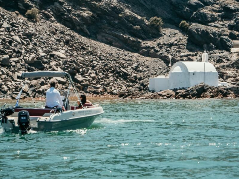 Santorini: License Free, Luxurious Small Boat Rental - Inclusions and Amenities