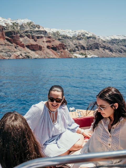 Santorini: License Free, Luxurious Small Boat Rental - Meeting Point and Restrictions