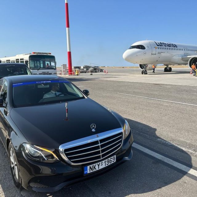 Santorini Limousine Transfer Services - About Santorini Limousine Transfer