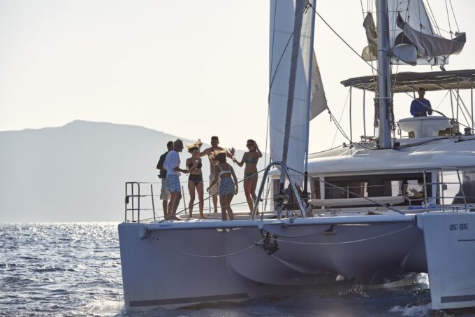 Santorini: Luxurious Catamaran Cruise With Meal & Open Bar - Why Choose This Cruise?