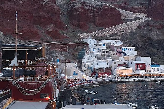 Santorini Luxury Private Tour for Small Groups - Exploring Oia