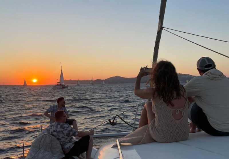 Santorini: Luxury Sunset Cruise With Dinner, Bbq, and Drinks - Beverage Selection